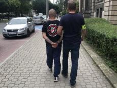 Babcine mieszkanie wytwórnią narkotyków Mini_pt-narkobiznes