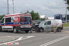 Poważne zderzenie na skrzyżowaniu Mini_pt-korytowska0