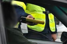Mocno pijany ruszył w drogę Mini_pt-kierownica