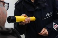 Cofał autem i spowodował kolizję Mini_pt-cofanie