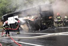 Spalony autobus pójdzie do kasacji Mini_pt-autopozar