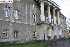 Poszkolny budynek dla samorządu Mini_pt-dworek0
