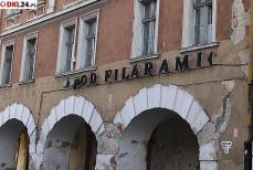 Za murami powstaje hotel Mini_pt-filar0