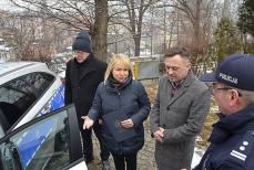 Nowy radiowóz wspomoże policjantów Mini_pt-radiowoz0
