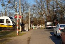 Kolejarze apelują: Nie ryzykuj na torach i wiaduktach Mini_pt-kolejarze0