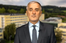 Doktor Szełemej wznawia pracę w szpitalu Mini_mini-pt-szelemej