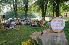 "Czytelnia pod kasztanami" już zaprasza Mini_pt-kasztan3