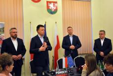 KŁODZKO - Z Marszałkiem Sejmu RP o popowodziowych problemach Mini_dkl24-marszalek-s-holownia-gmina-klodzko-1