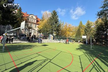 Slider_dkl24-klodzko-budowlanka-zst-boisko-01